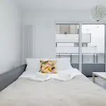 Lägenhet Bronowicka Cosy By Bookinghost