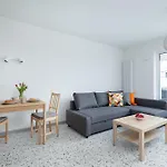 Lägenhet Bronowicka Cosy By Bookinghost