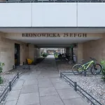 Bronowicka Cosy By Bookinghost Lägenhet